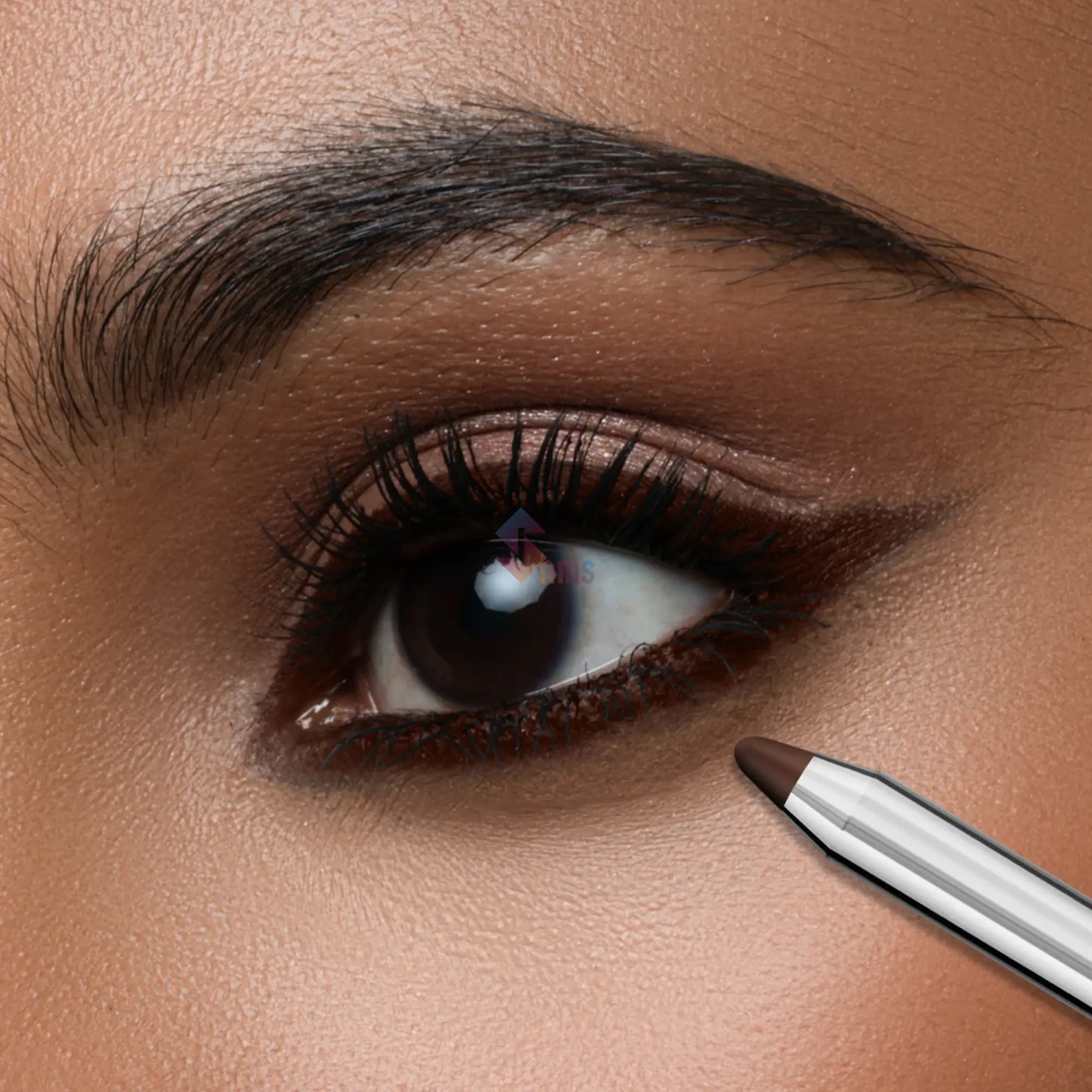 Renee_Midnight_Kohl_Pencil_Brown_PI_07.webp